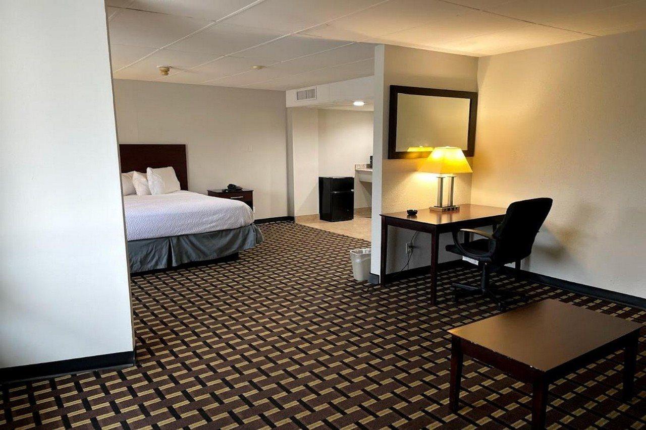 Days Inn By Wyndham Fort Wright Cincinnati Area Buitenkant foto