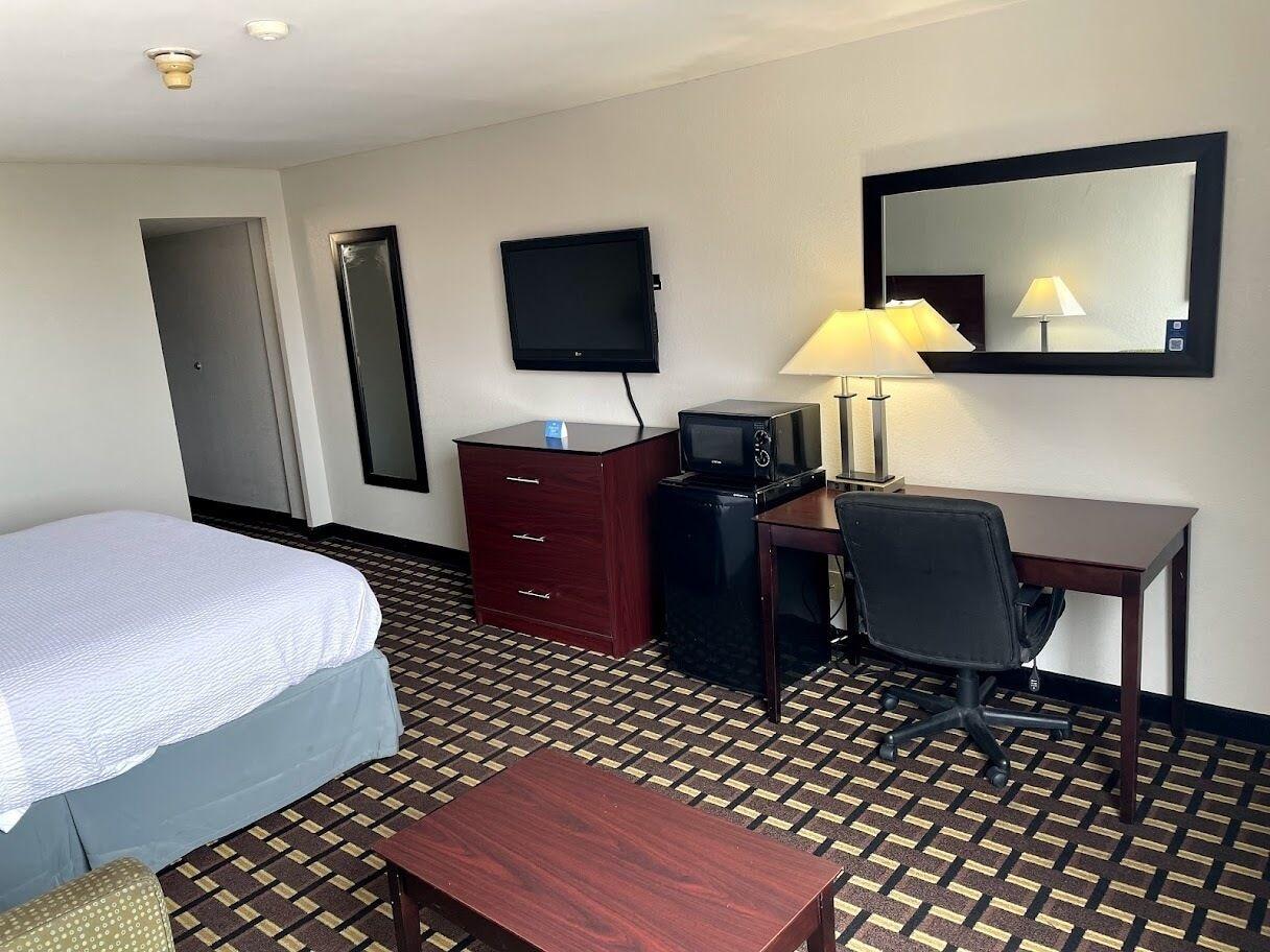Days Inn By Wyndham Fort Wright Cincinnati Area Buitenkant foto