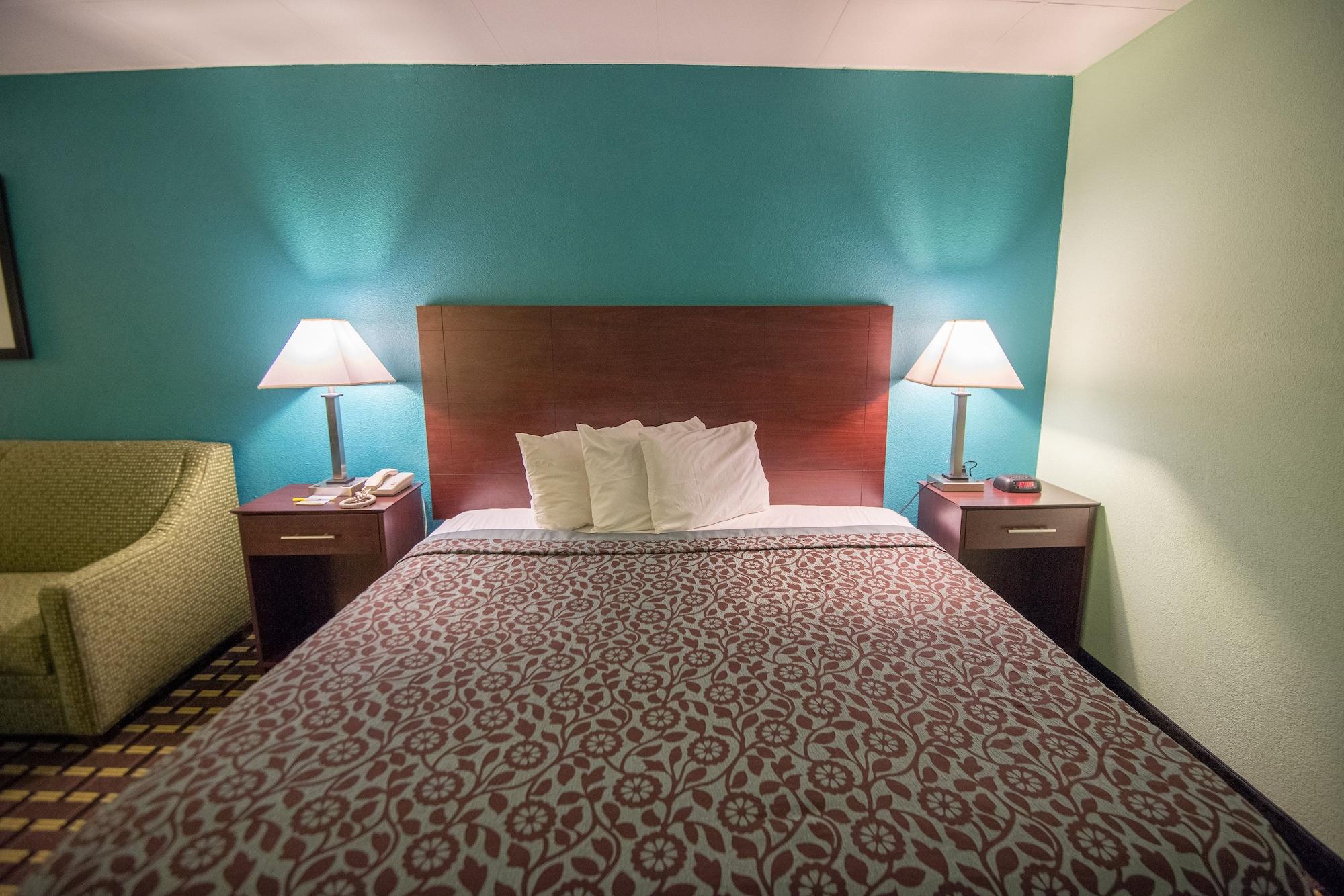 Days Inn By Wyndham Fort Wright Cincinnati Area Buitenkant foto