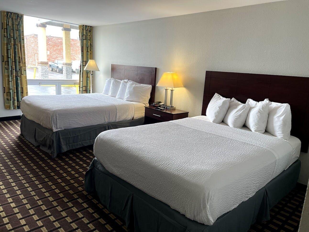 Days Inn By Wyndham Fort Wright Cincinnati Area Buitenkant foto