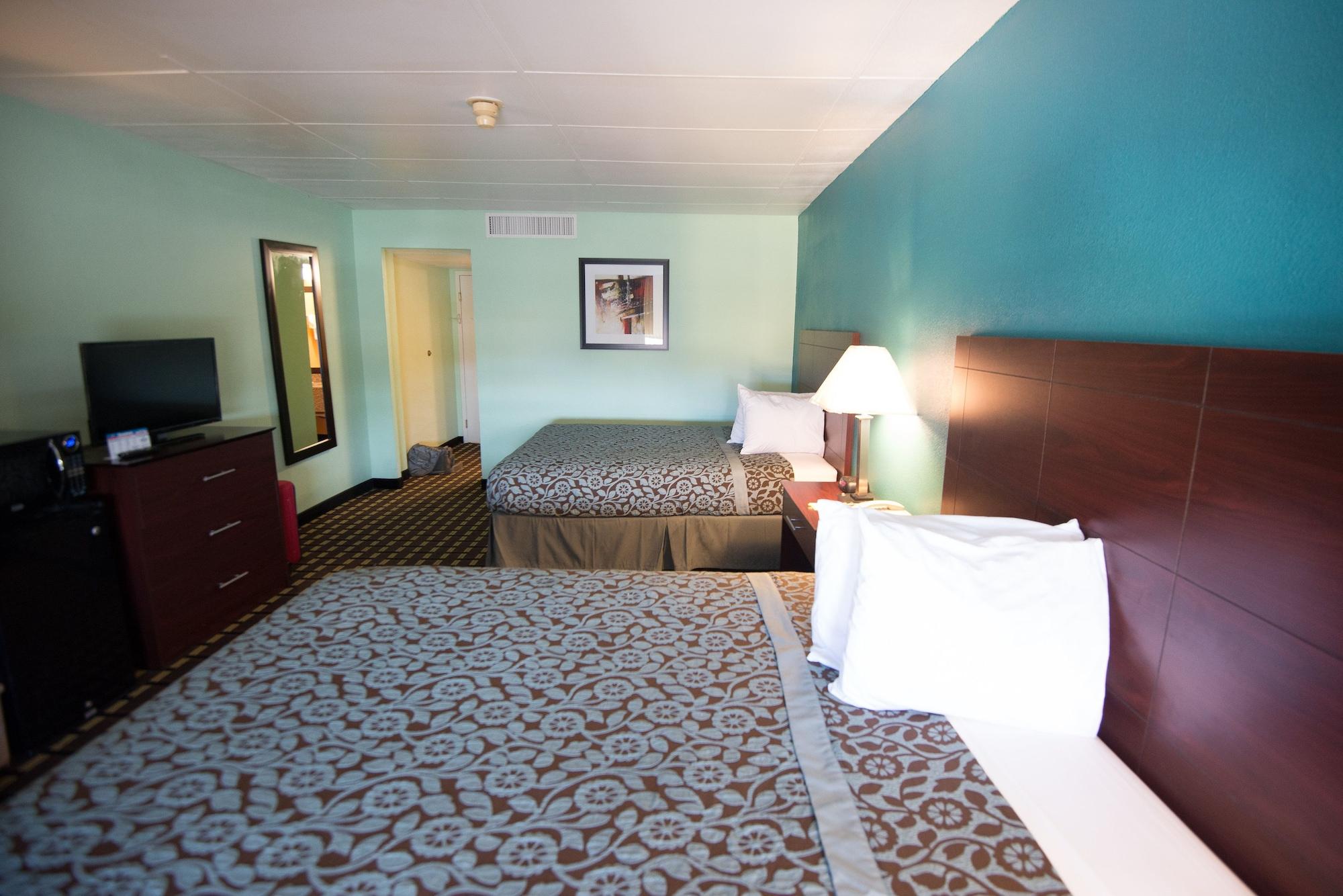 Days Inn By Wyndham Fort Wright Cincinnati Area Buitenkant foto