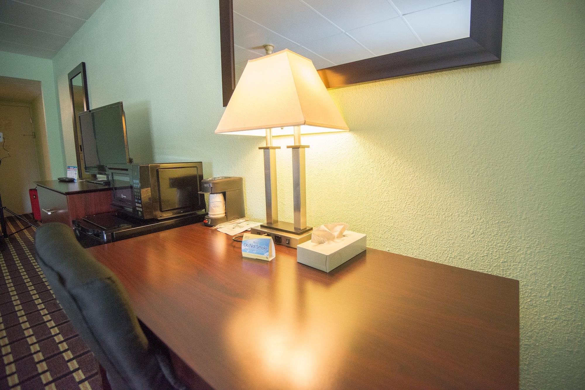 Days Inn By Wyndham Fort Wright Cincinnati Area Buitenkant foto
