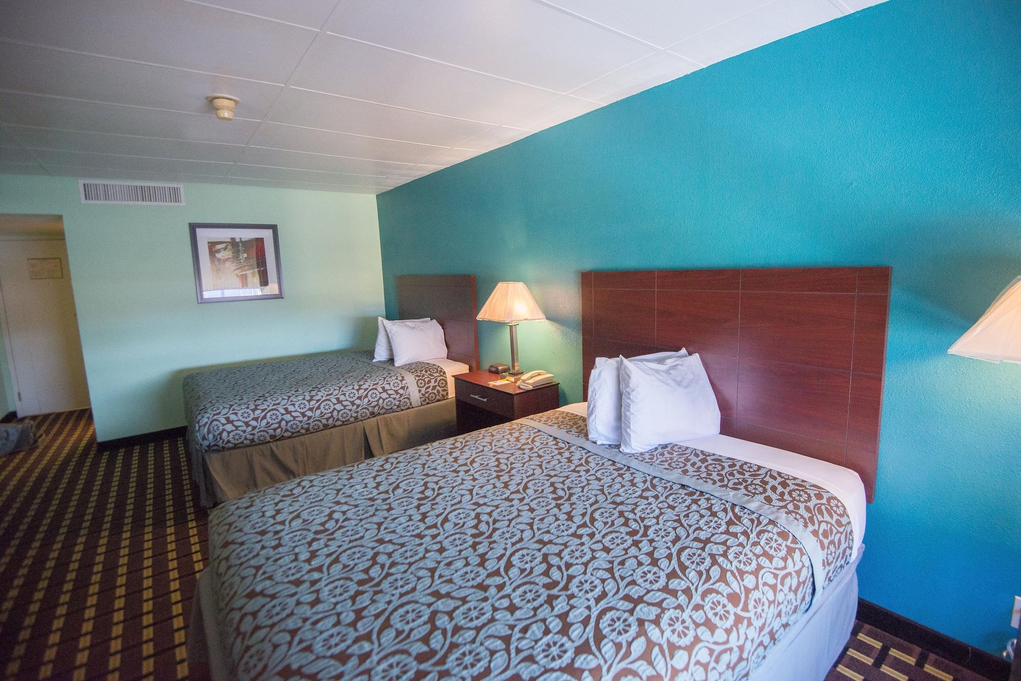 Days Inn By Wyndham Fort Wright Cincinnati Area Buitenkant foto