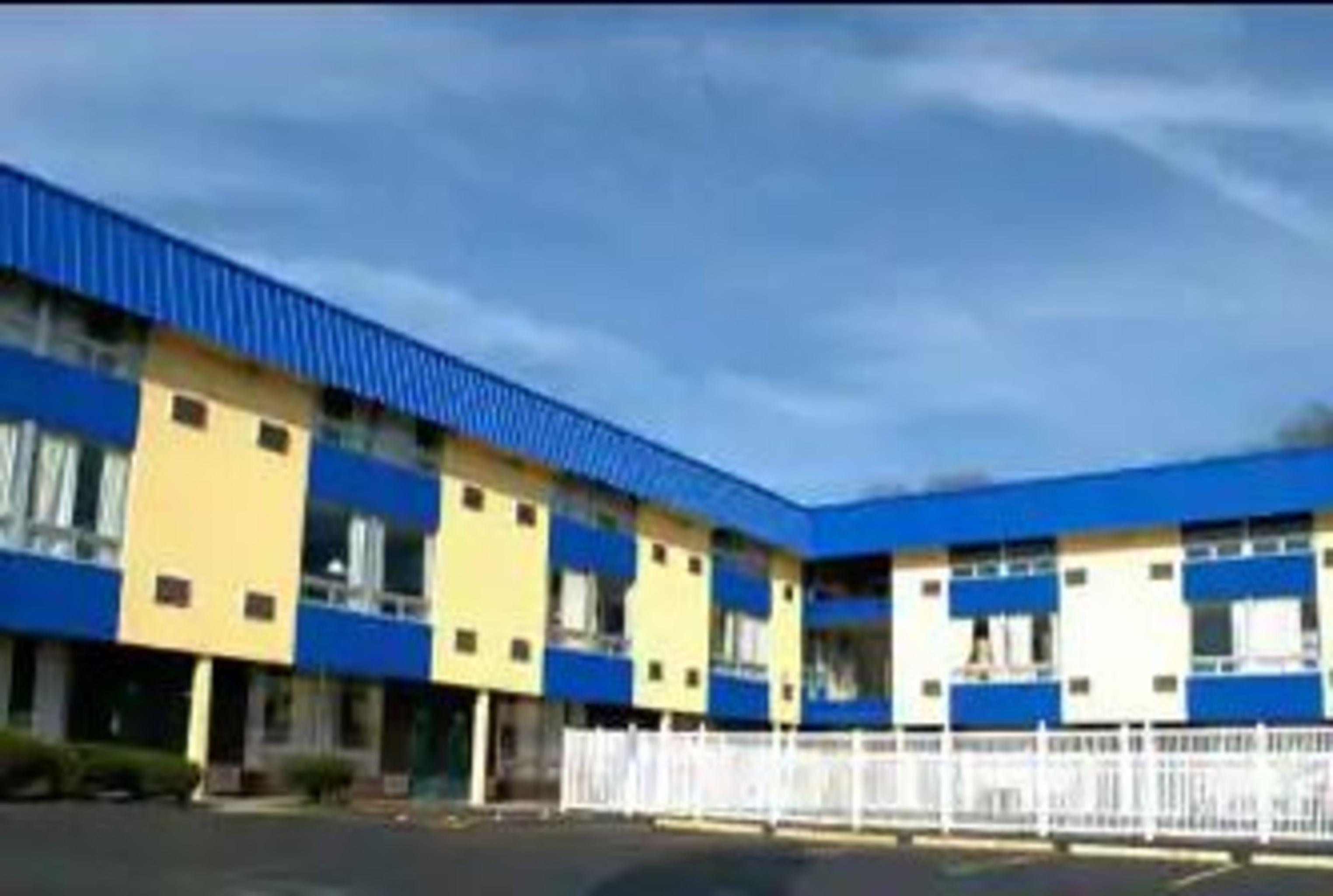 Days Inn By Wyndham Fort Wright Cincinnati Area Buitenkant foto