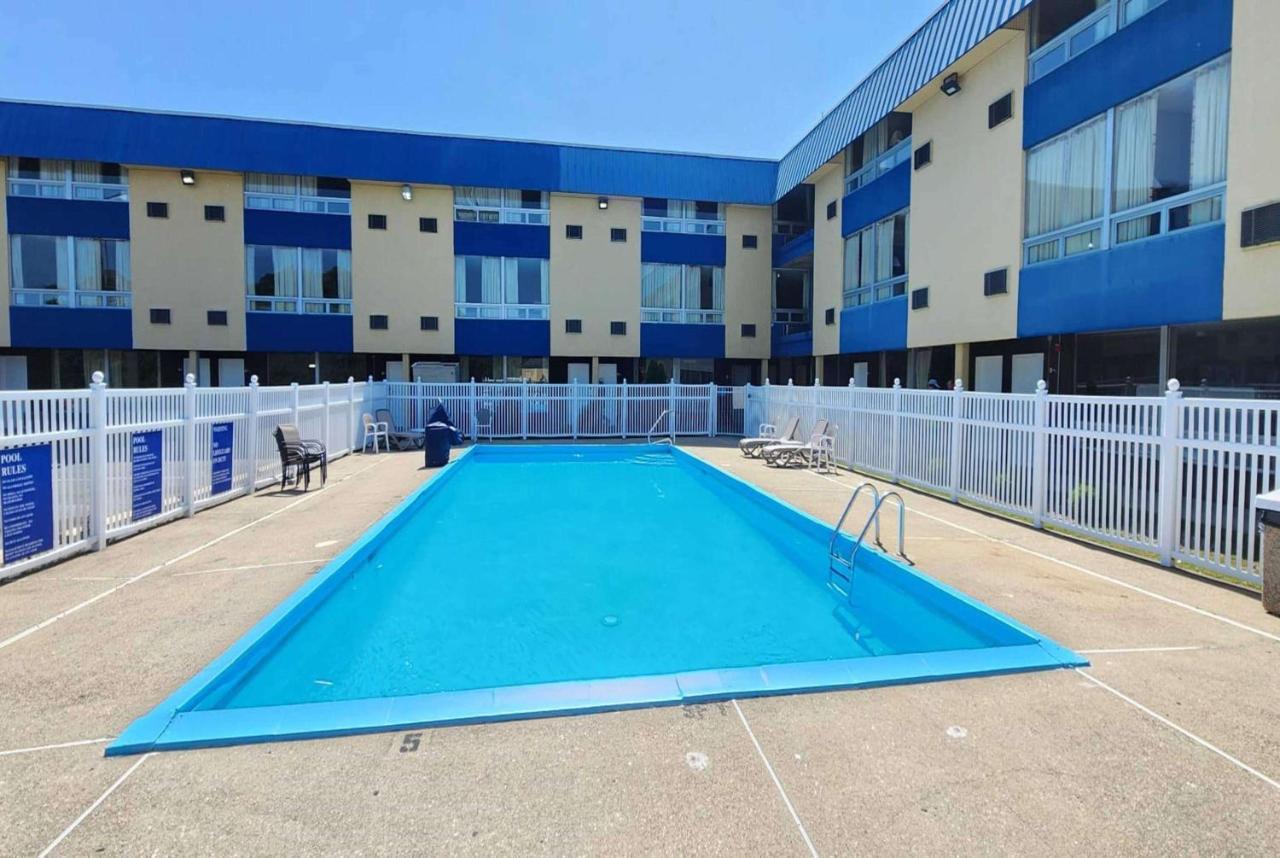 Days Inn By Wyndham Fort Wright Cincinnati Area Buitenkant foto
