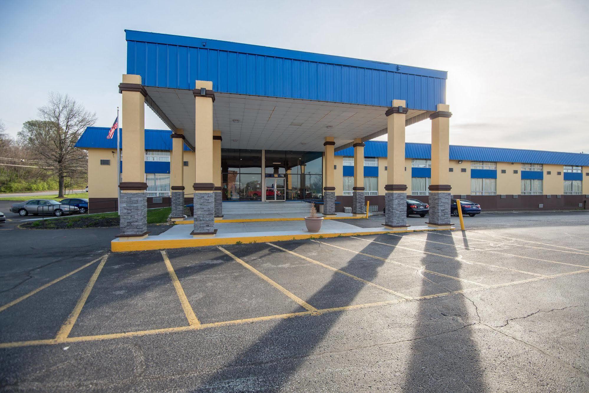 Days Inn By Wyndham Fort Wright Cincinnati Area Buitenkant foto
